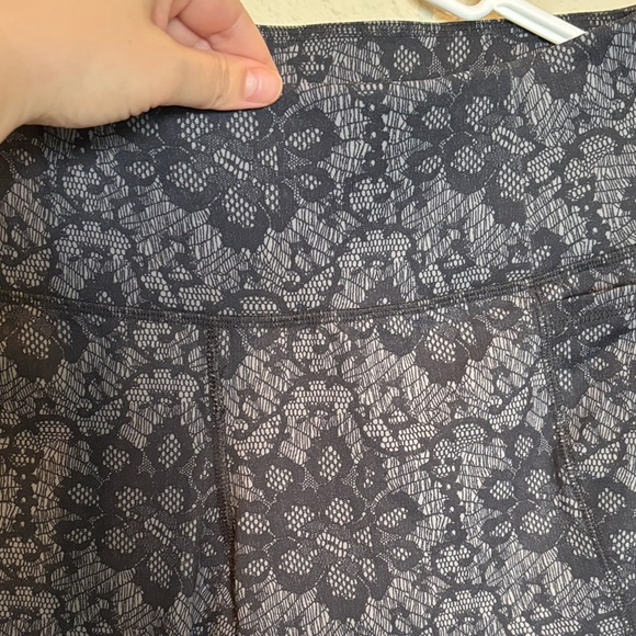 Livi Active 14/16 Floral Patterned Leggings - Picture 3 of 6